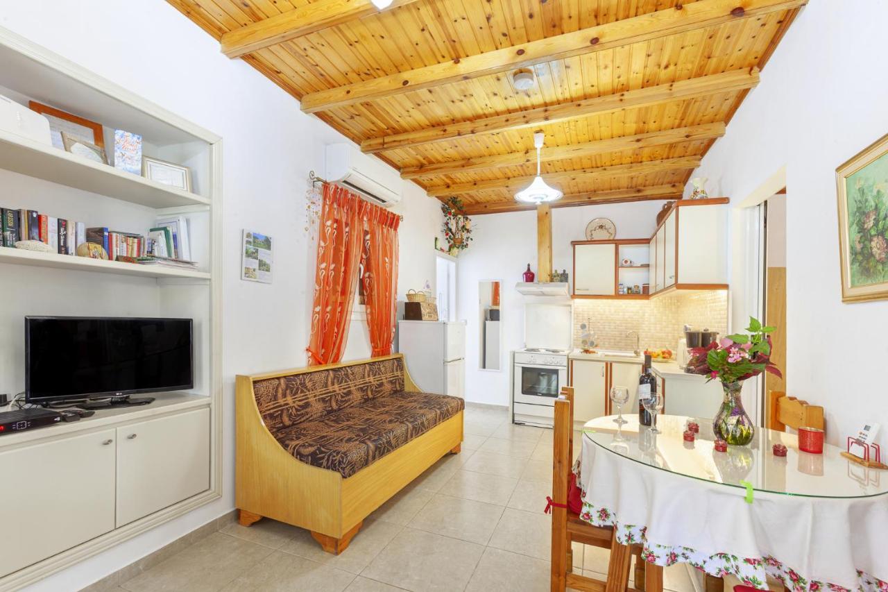 Vasiliki Agios Gordios Ferienhaus